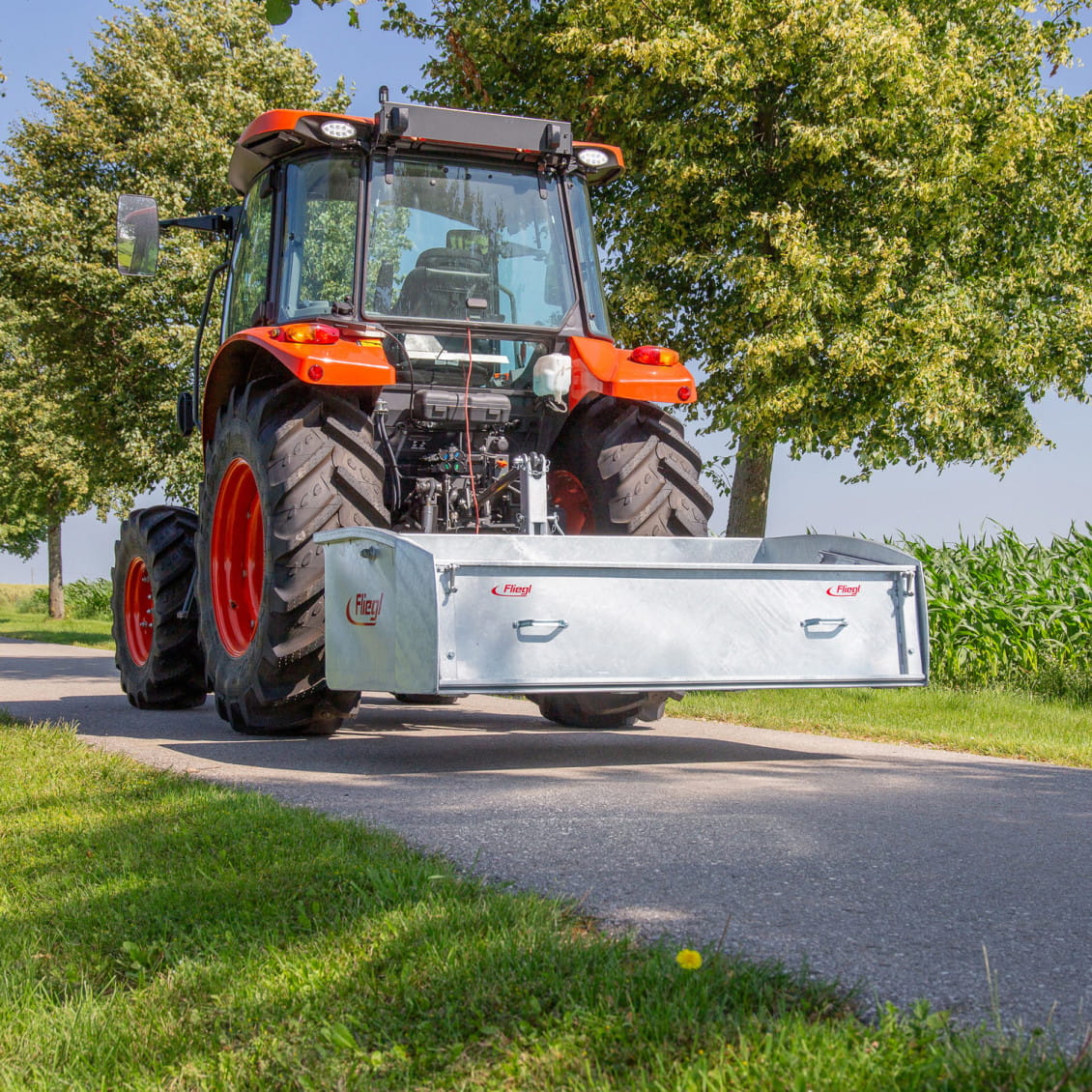 Godet arrière galvanisé professionnel Fliegl | Attelage trois points de catégorie 2 | Godet basculant arrière robuste pour l'agriculture et le matériel agricole
