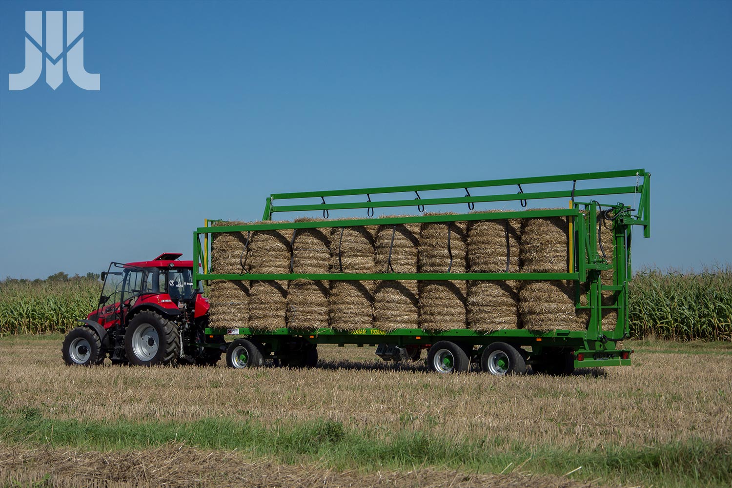 Traktor, Heuhänger, Strohballen, Landmaschinen, Agrarfahrzeug