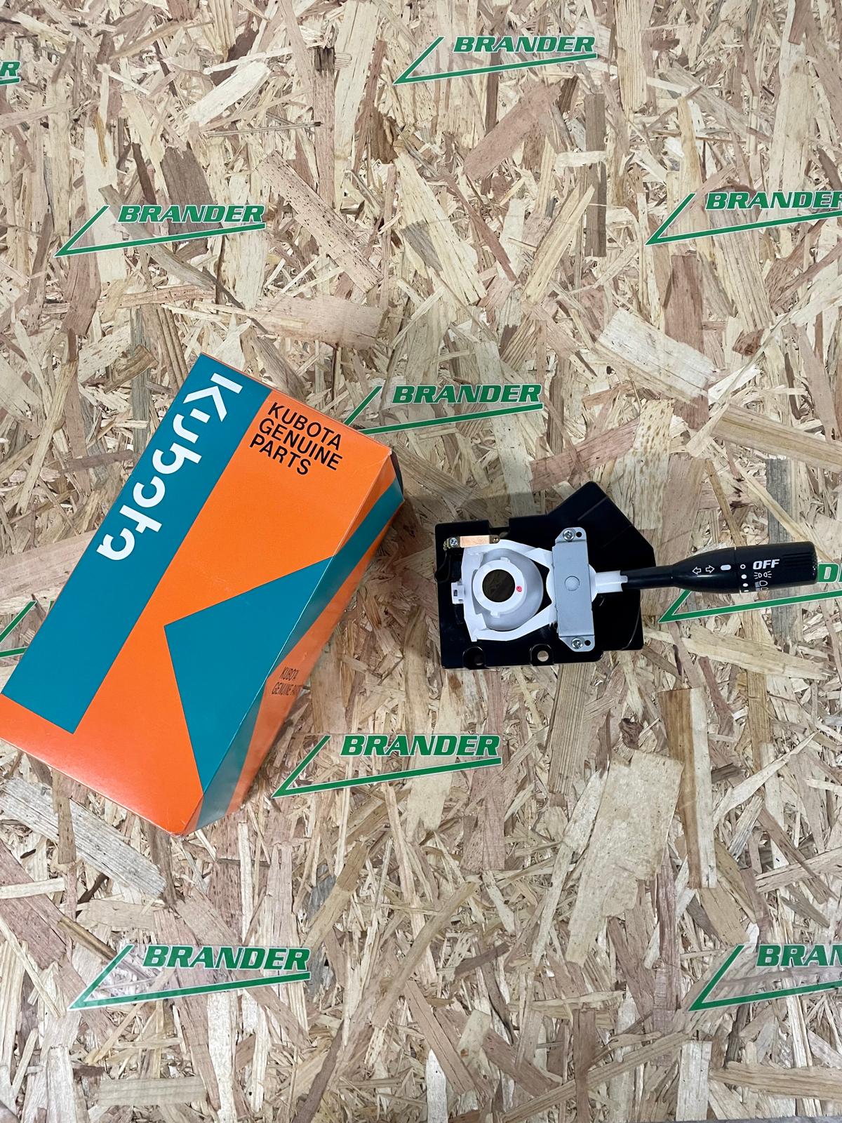 E018292 Kubota Licht Schaltereinheit M4072 -  3S20332072, 3S203-32072