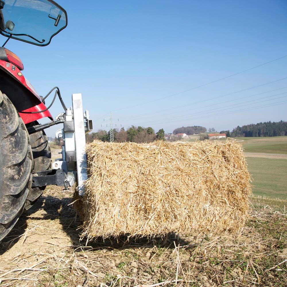 Fliegl Rundballenaufnahme - Euronorm- und Dreipunktaufnahme / hydraulisch / verzinkt