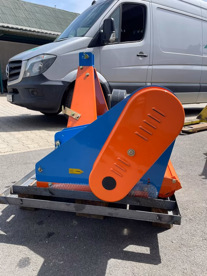Broyeur arrière Stark série KS – broyeur à fléaux de 0,95 m à 1,35 m pour tracteurs compacts