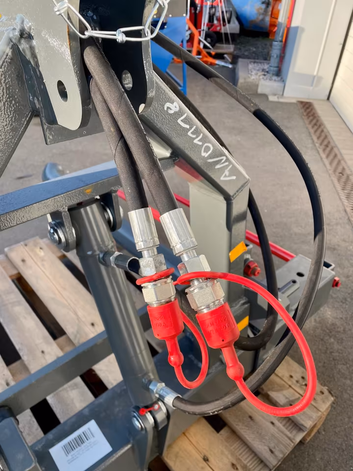 Bale fork 1450 mm hydraulically foldable – bale transport fork Cat. 1/2 & EURO