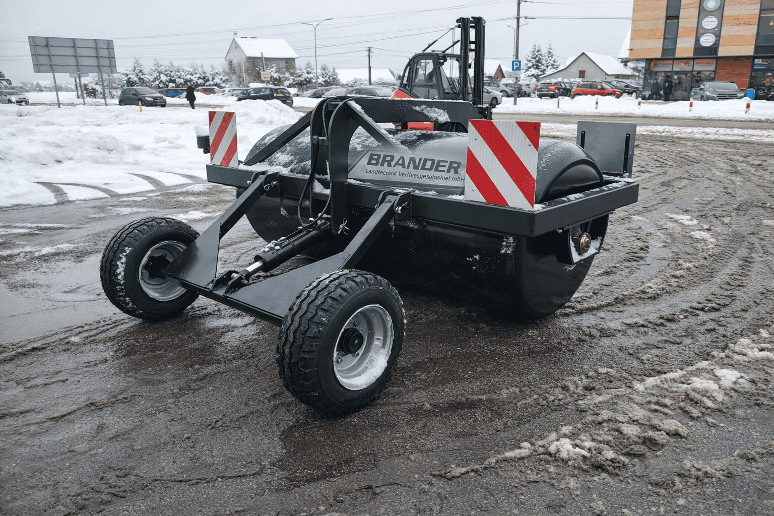 Wiesenwalze mit Beleuchtung und Achse – 2,6 m Profi-Wiesenwalze, 3100 l