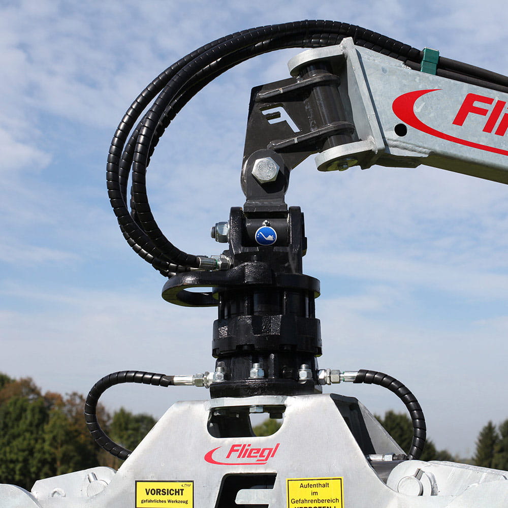 Fliegl Rückezange RZ 185 Combi Plus – 4,5t Endlosdrehmotor | Euronorm & Kat. 2