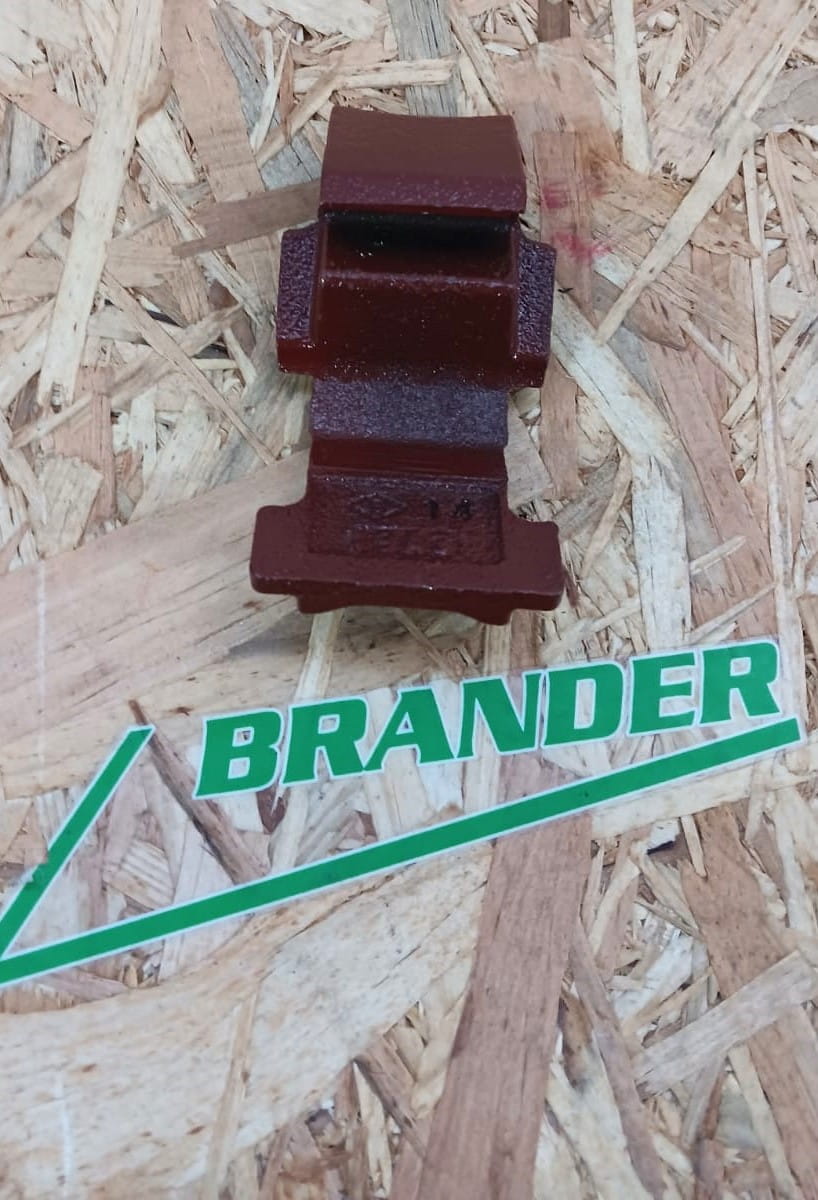 Kuhn Verschleißplatte - K6800681