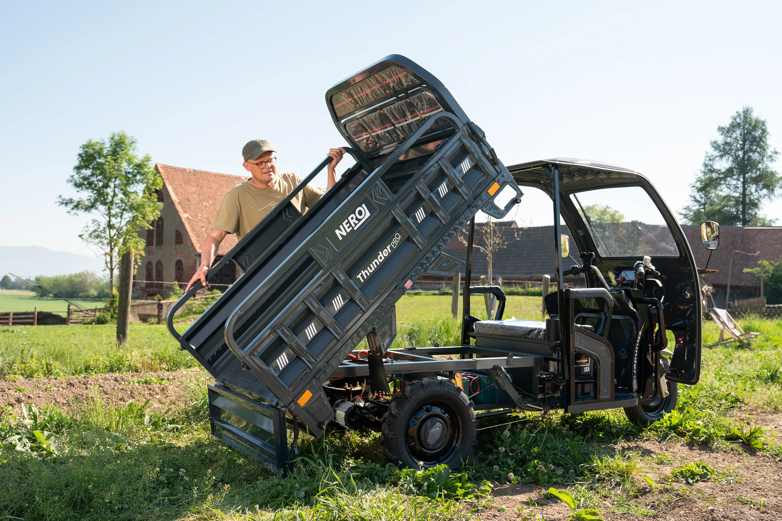 Kipplaster, Gartenmähwerk, Motorfahrzeug, Stahlrahmen, Ladesystem