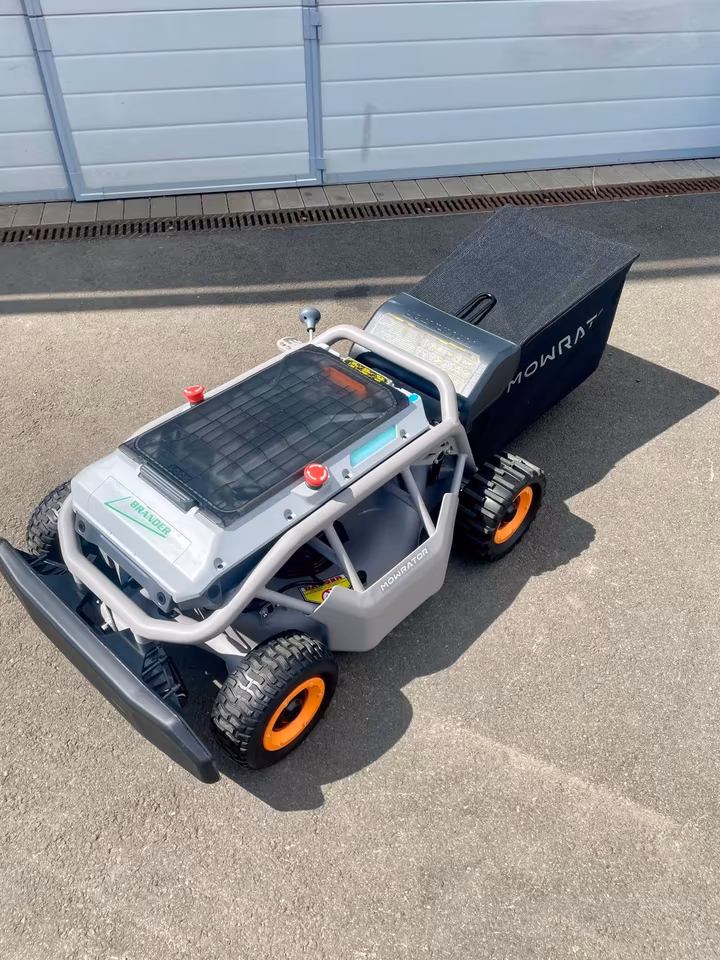 Mowrator S1 4WD Breitreifen 18Ah – RC Rasenmäher für 4500 m² & 85 % Steigung | 53 cm Clean-Cut