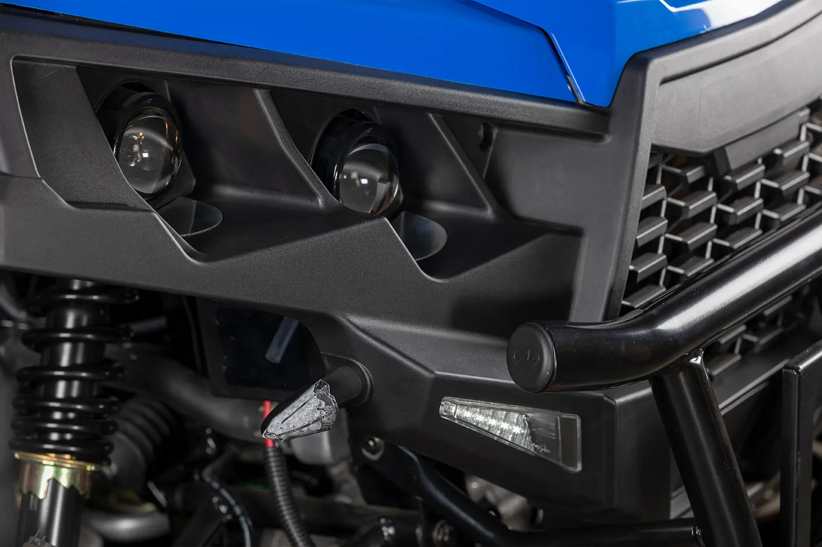 T-Boss 570 – Puissant UTV 500 cm3 avec 4 roues motrices et une vitesse de pointe de 60 km/h | Véhicule utilitaire professionnel