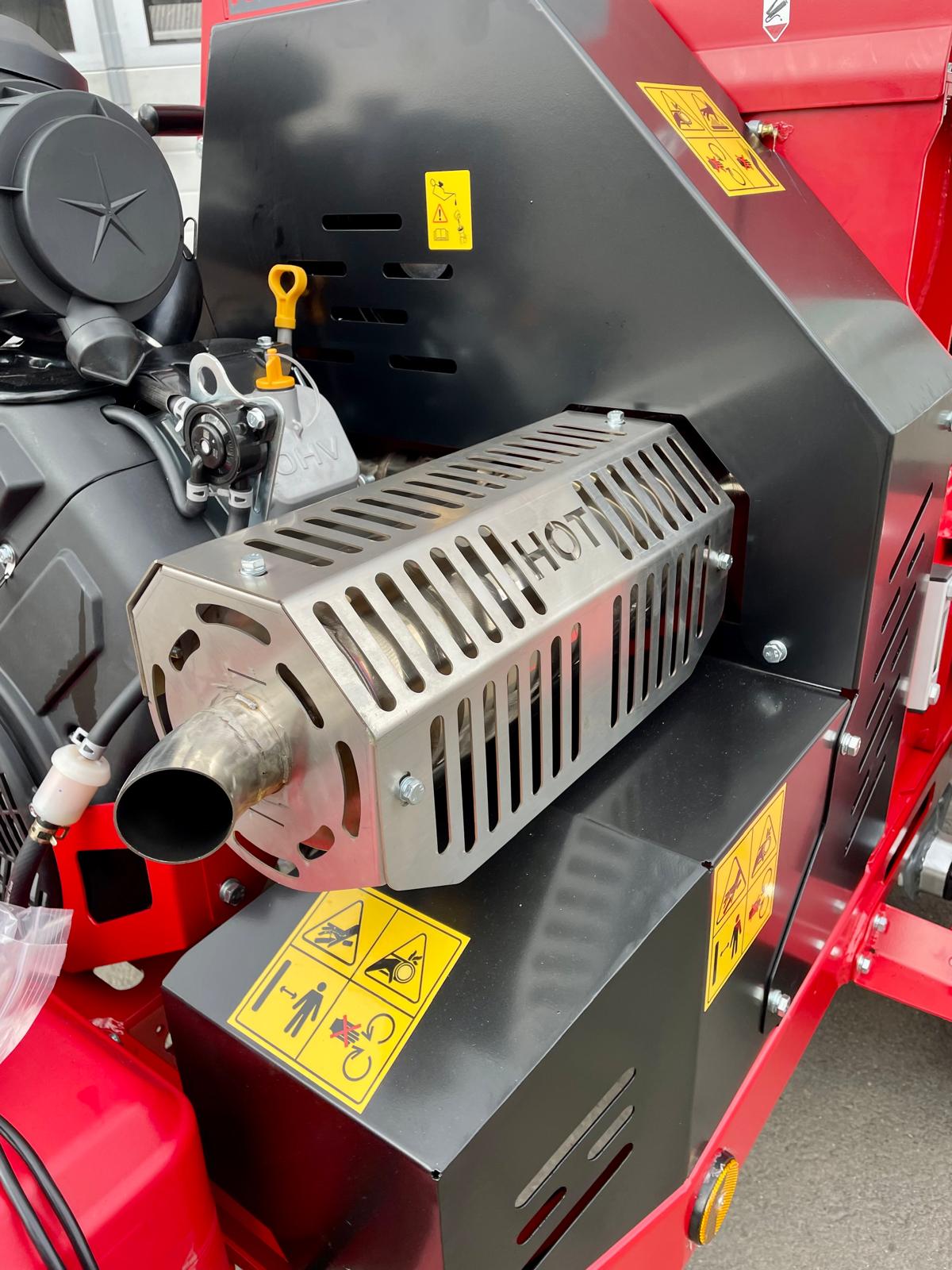 BRUGGER HX16 Pro wood chipper with petrol engine - road legal