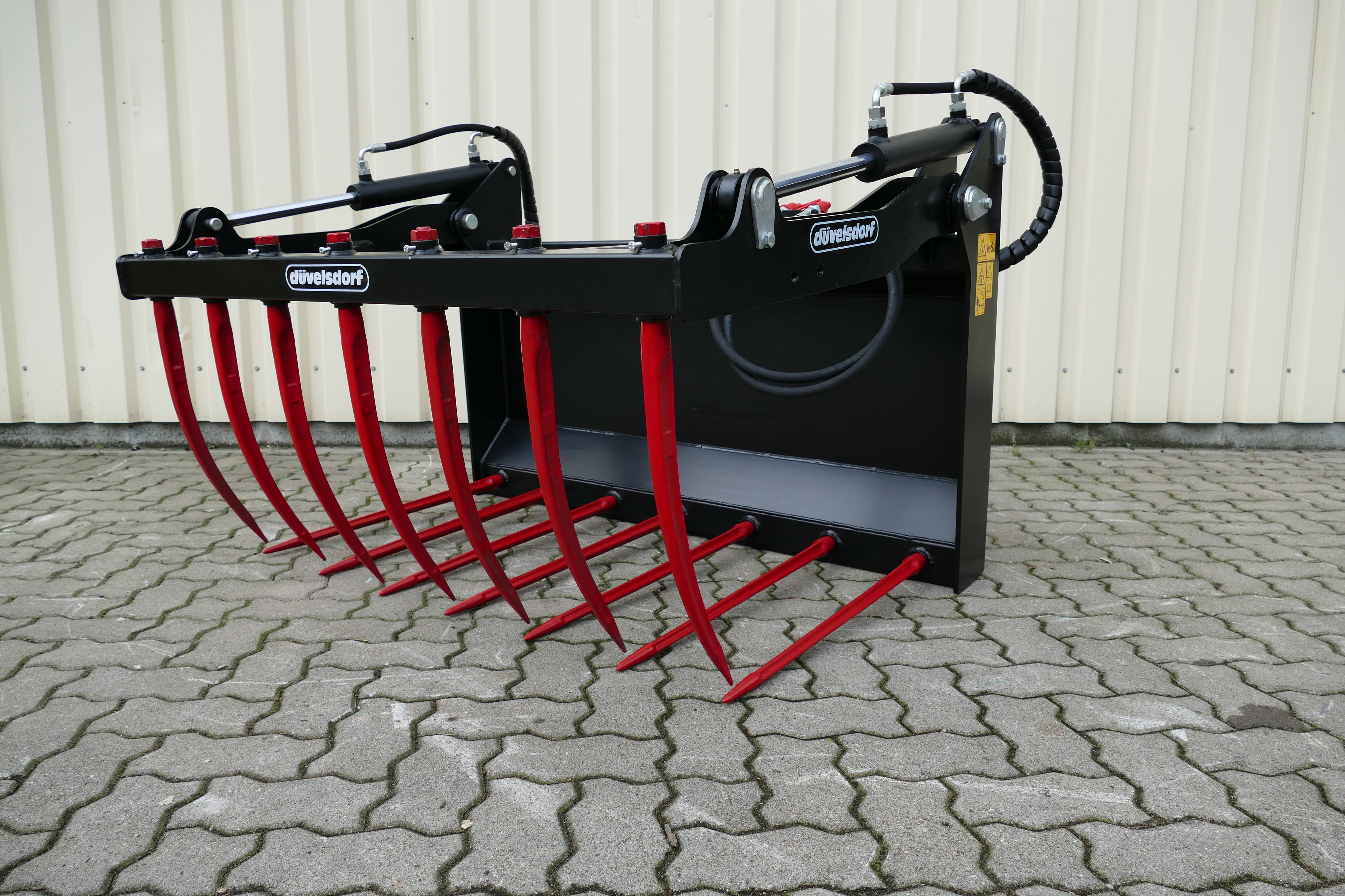 Düvelsdorf  Dung - und Silagegabel - Euroaufnahme