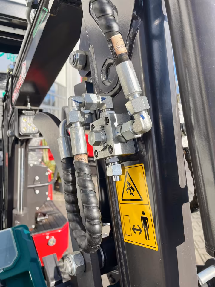 Rhinoceros KS10-8 Minibagger – 1-Tonnen Bagger