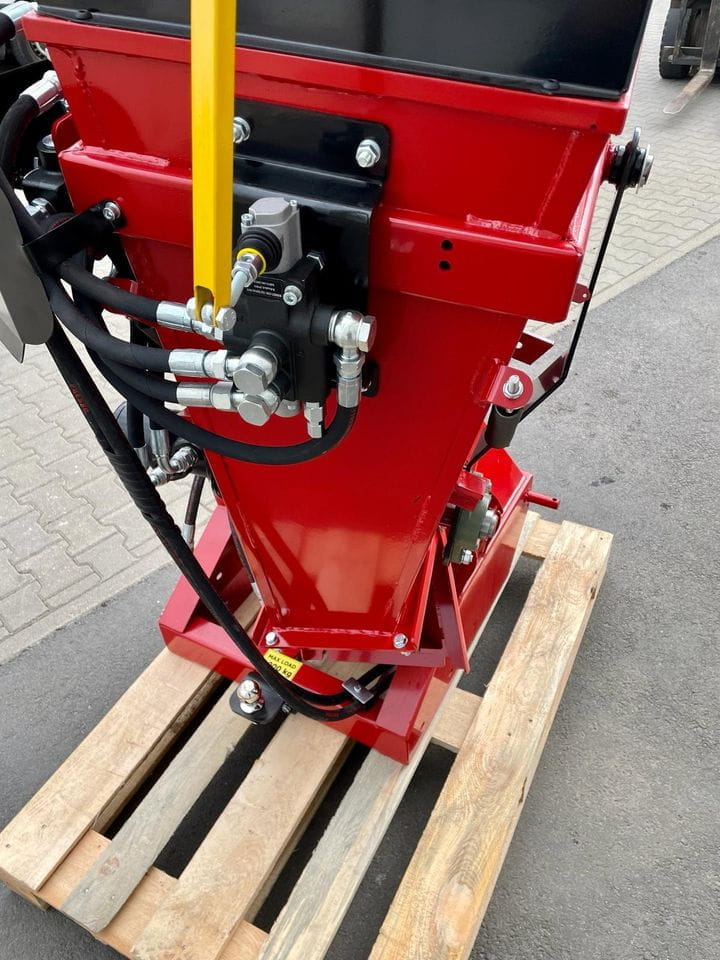 Remet CNC wood chipper RT630R - with hydraulic feed