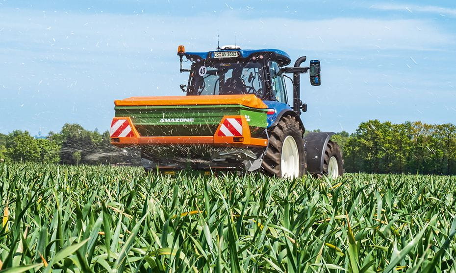 Amazone fertilizer spreader ZA-M