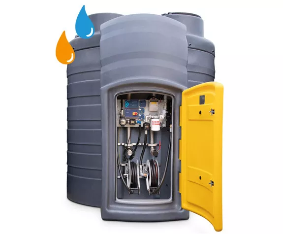 Tank, Wassertank, Wasserspeicher, Industrie-Tank, Zugangspanel
