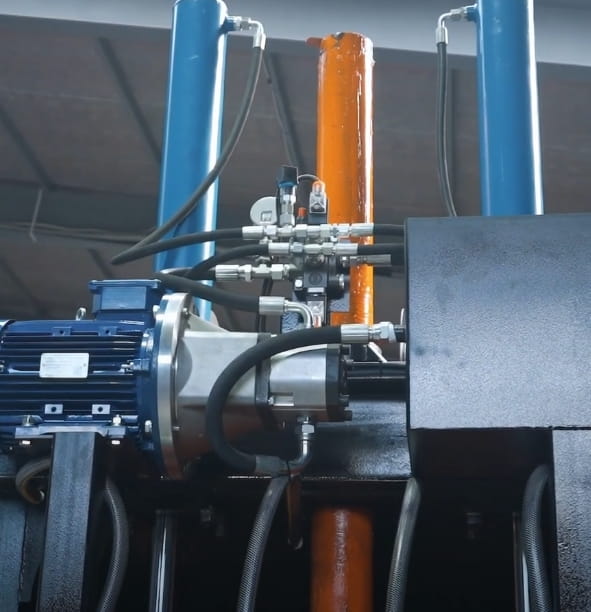 Altpapierpresse / Kartonpresse / Folienpresse 28 Tonnen - 400V / 5,5kW