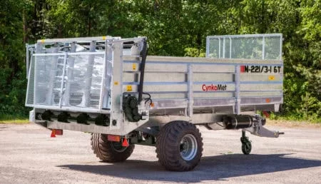 Cynkomet Miststreuer 6.000 kg, hydraulischer Förderer, 4 Vertikalwalzen