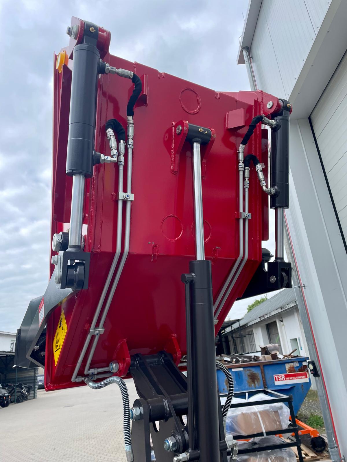 Rhinoceros XN800 Raupendumper mit Kubota Motor & Hochentleerung