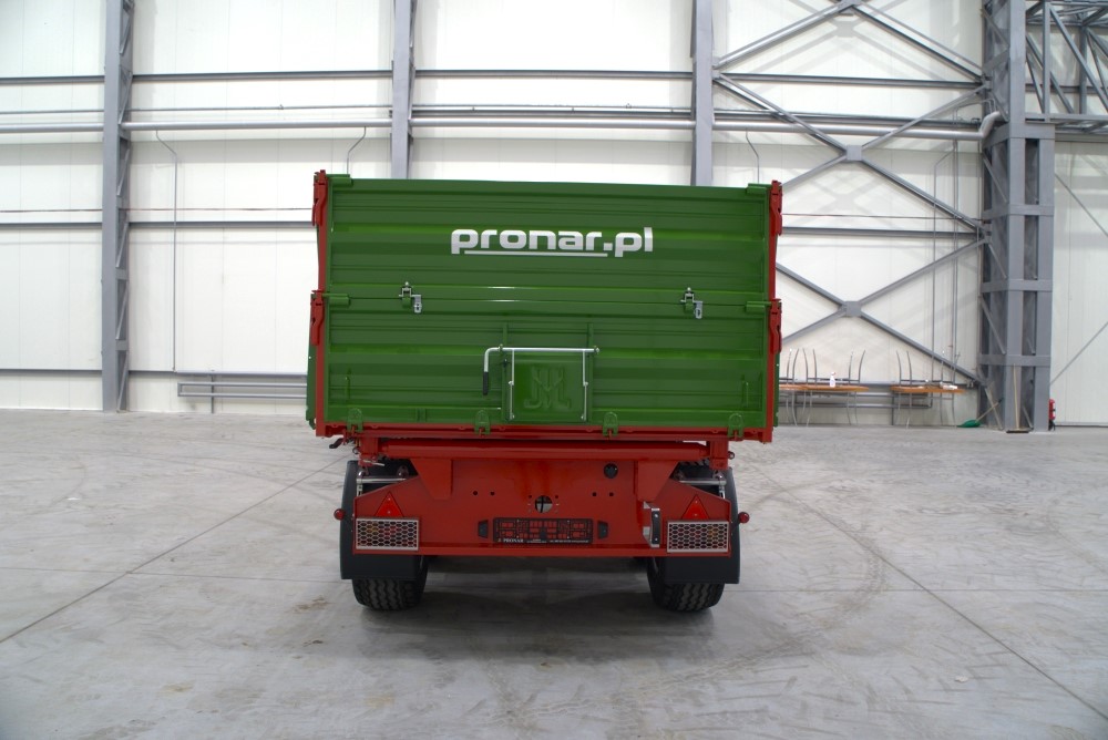 Anhänger, Ladewagen, Grüner Container, Industrielle Halle, Backplate-Design