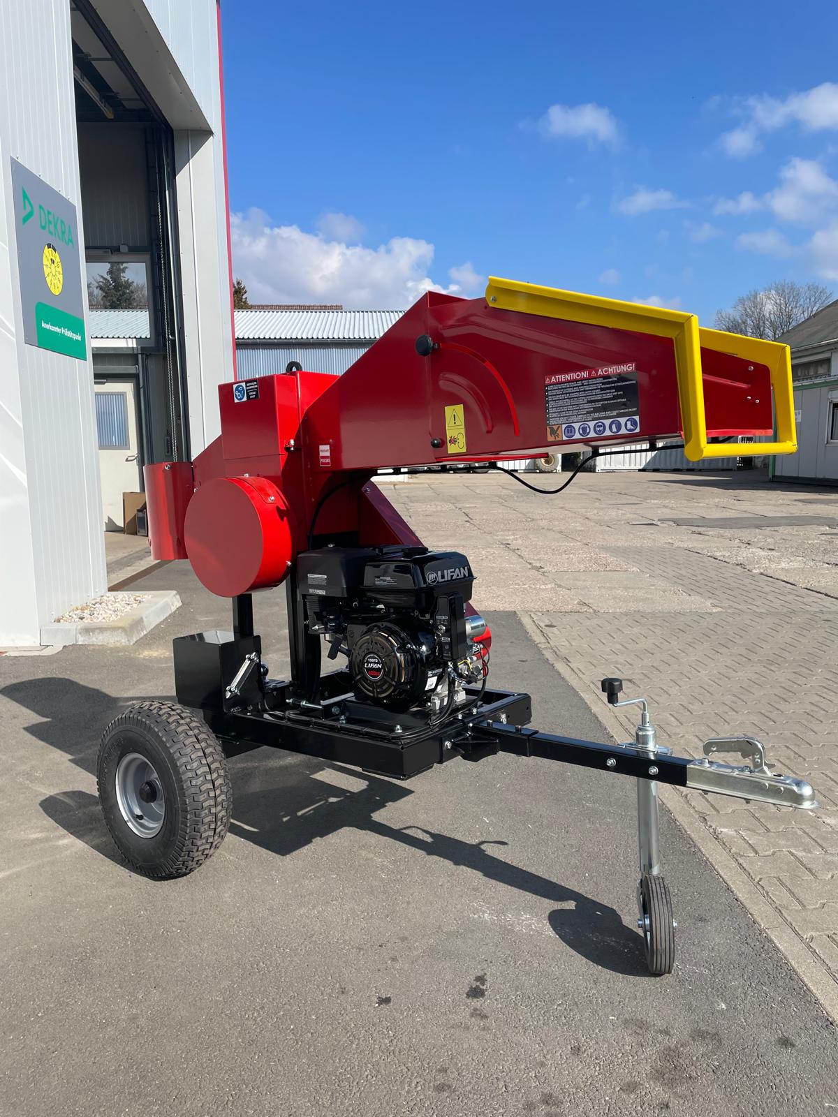 Remet CNC Holzhacker RS-120 Offroad – 15 PS Benzinmotor | Profi-Holzhacker 10 cm