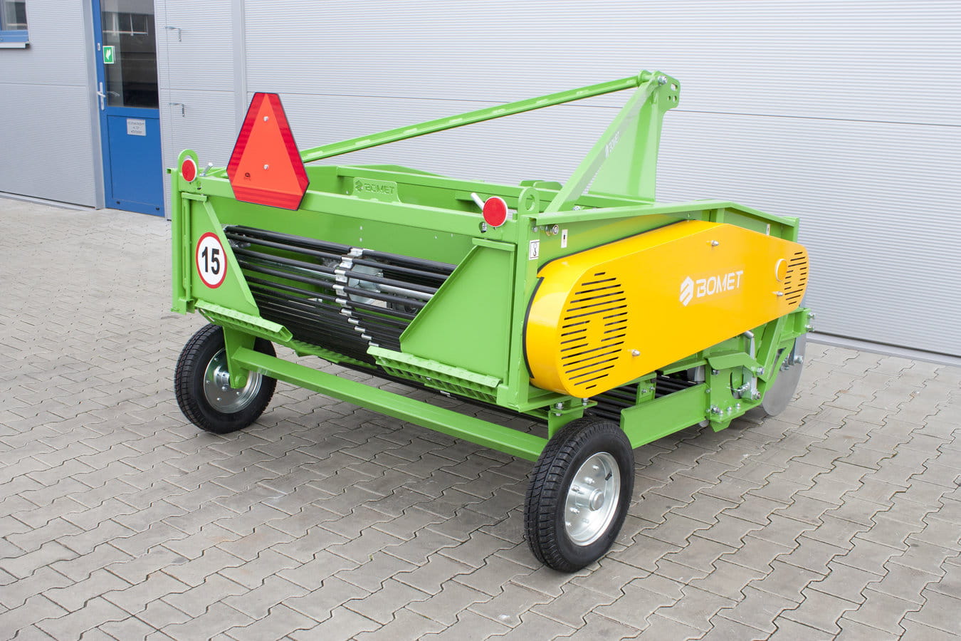 Bomet potato harvester / sieve chain harvester, 2-row