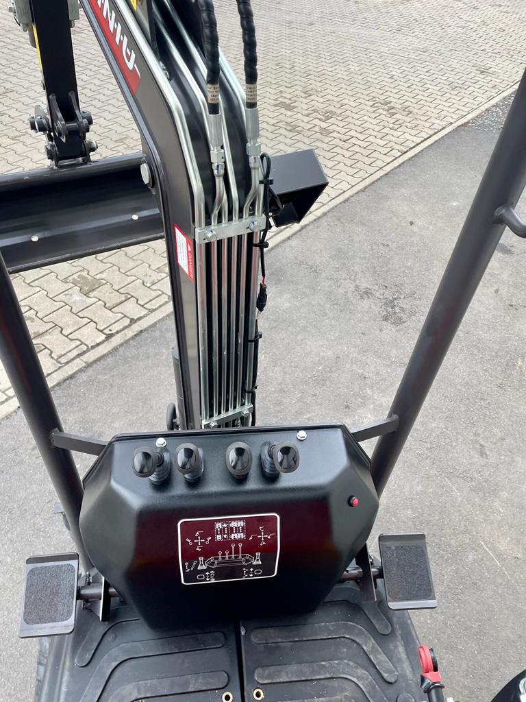 Minibagger Rhinoceros XN12-09