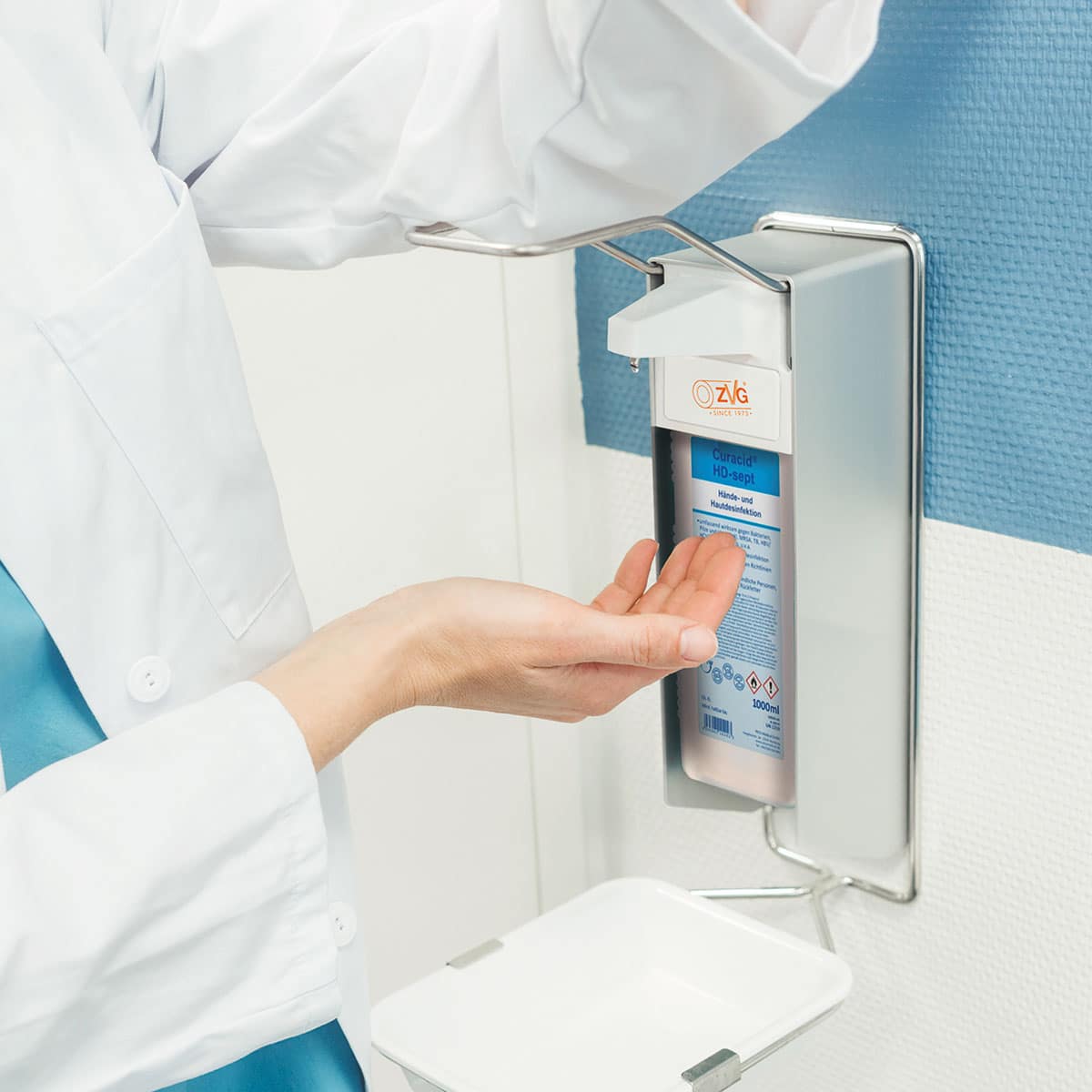 ZetMatic® ZVG soap and disinfectant dispenser short lever - 1 litre