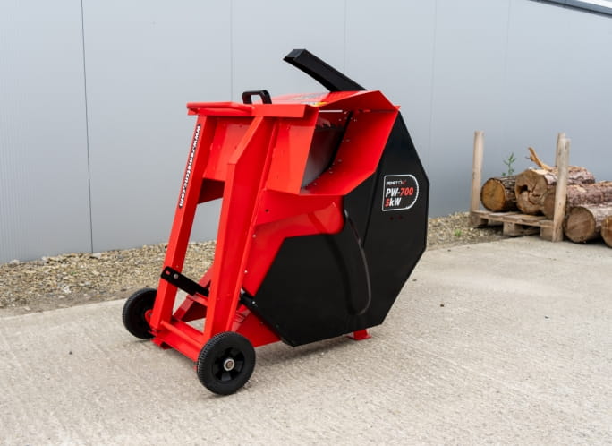 Remet CNC rocking circular saw 700 mm – 400V / 5 kW | Professional firewood saw