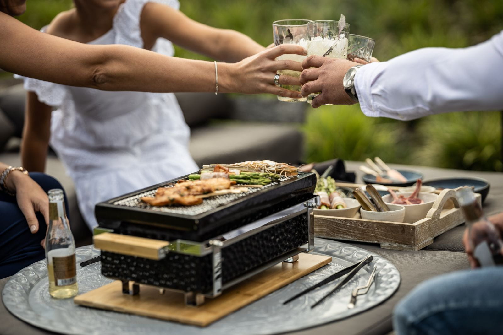 YAKINIKU Shichirin Keramik-Tischgrill eckig 400 × 200 mm – japanischer Konro Holzkohlegrill für Yakitori, Yakiniku & Robata | 2–6 Personen