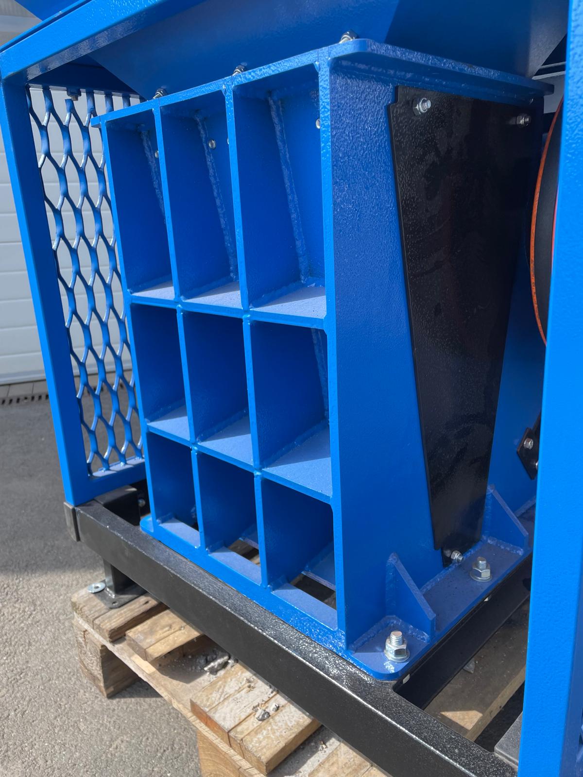 Backenbrecher B300 - Benzinmotor 13PS