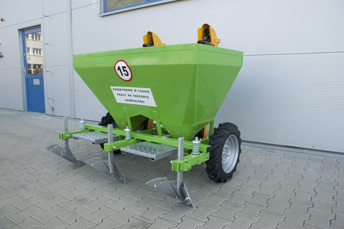 Bomet 2-row potato planter
