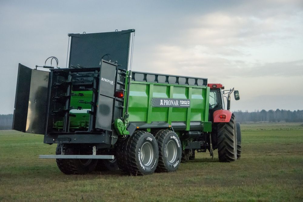 landwirtschaftsfahrzeug, wagenanhänger, grüne schlepper, traktoranhänger, off-road