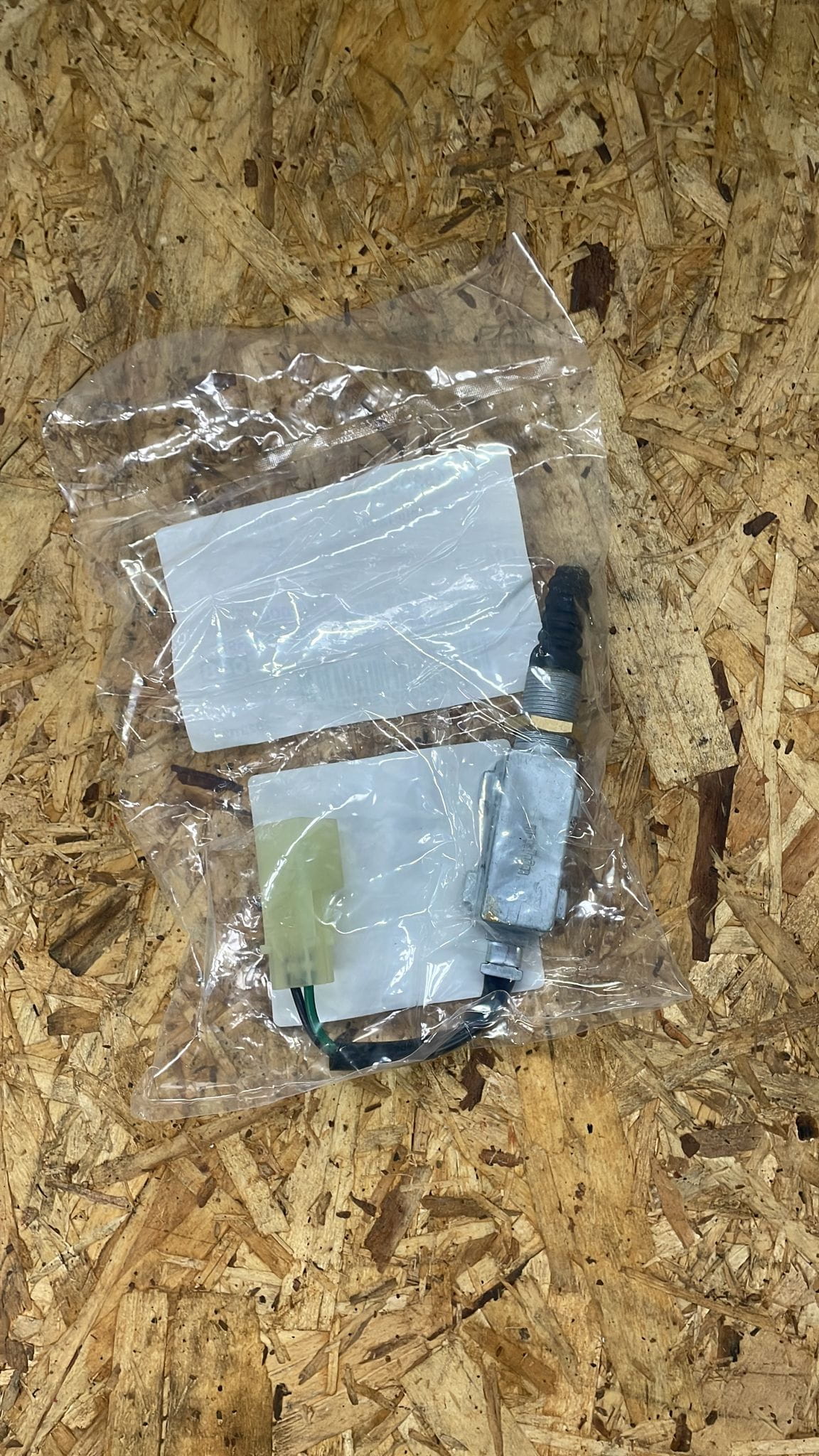 E034282 Kubota Bremslichtschalter - TA53031200