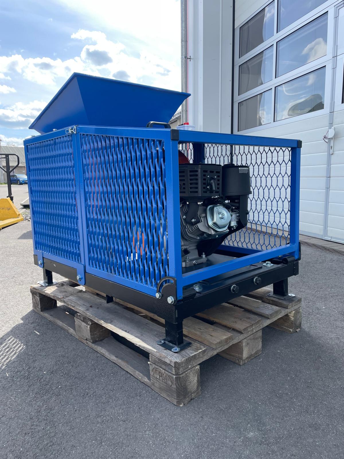 Backenbrecher B300 - Benzinmotor 13PS