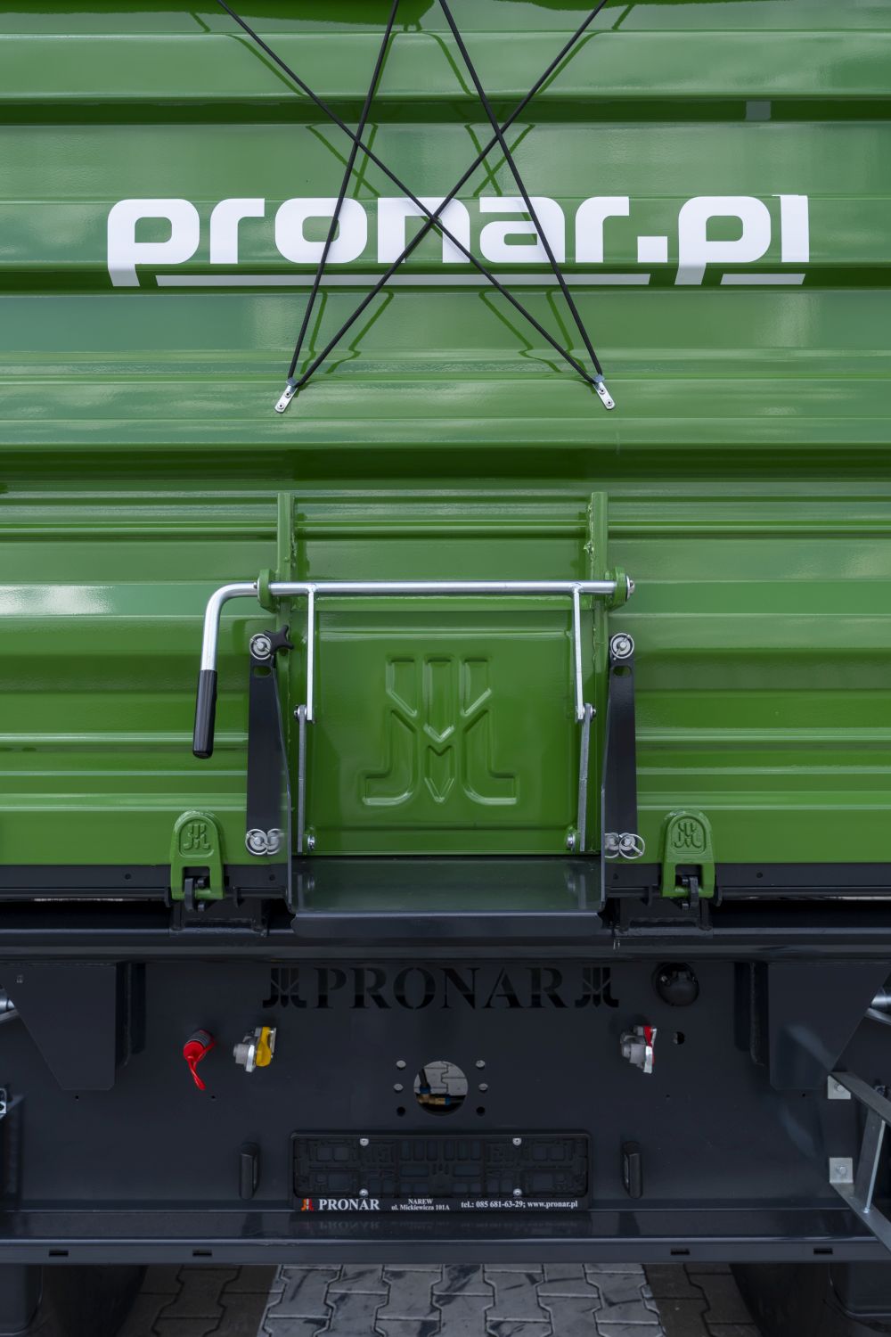 container, grüner container, Rückseite, Trittstufe, Metallgriff