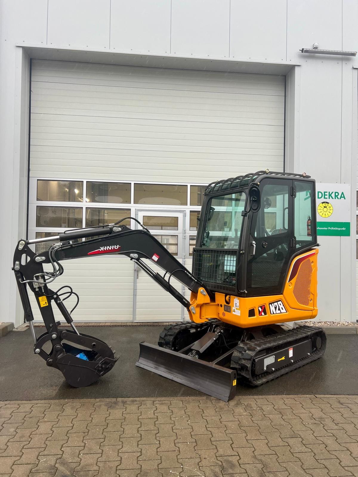BL23931 Bagger / Minibagger Rhinoceros XN28