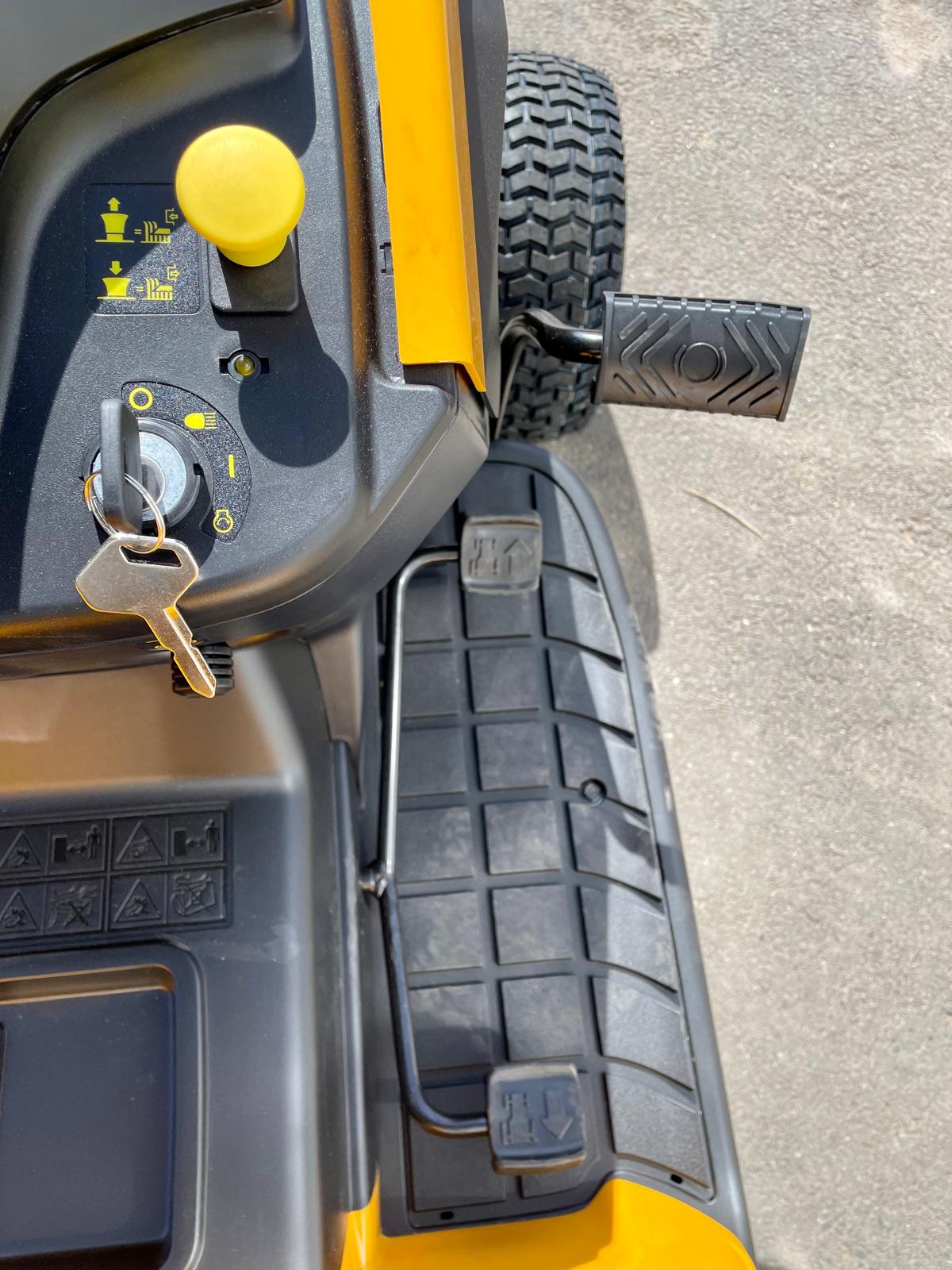 Stiga Estate 384 SE Rasentraktor – 84 cm Schnittbreite, Hydrostat, 200L Fangkorb