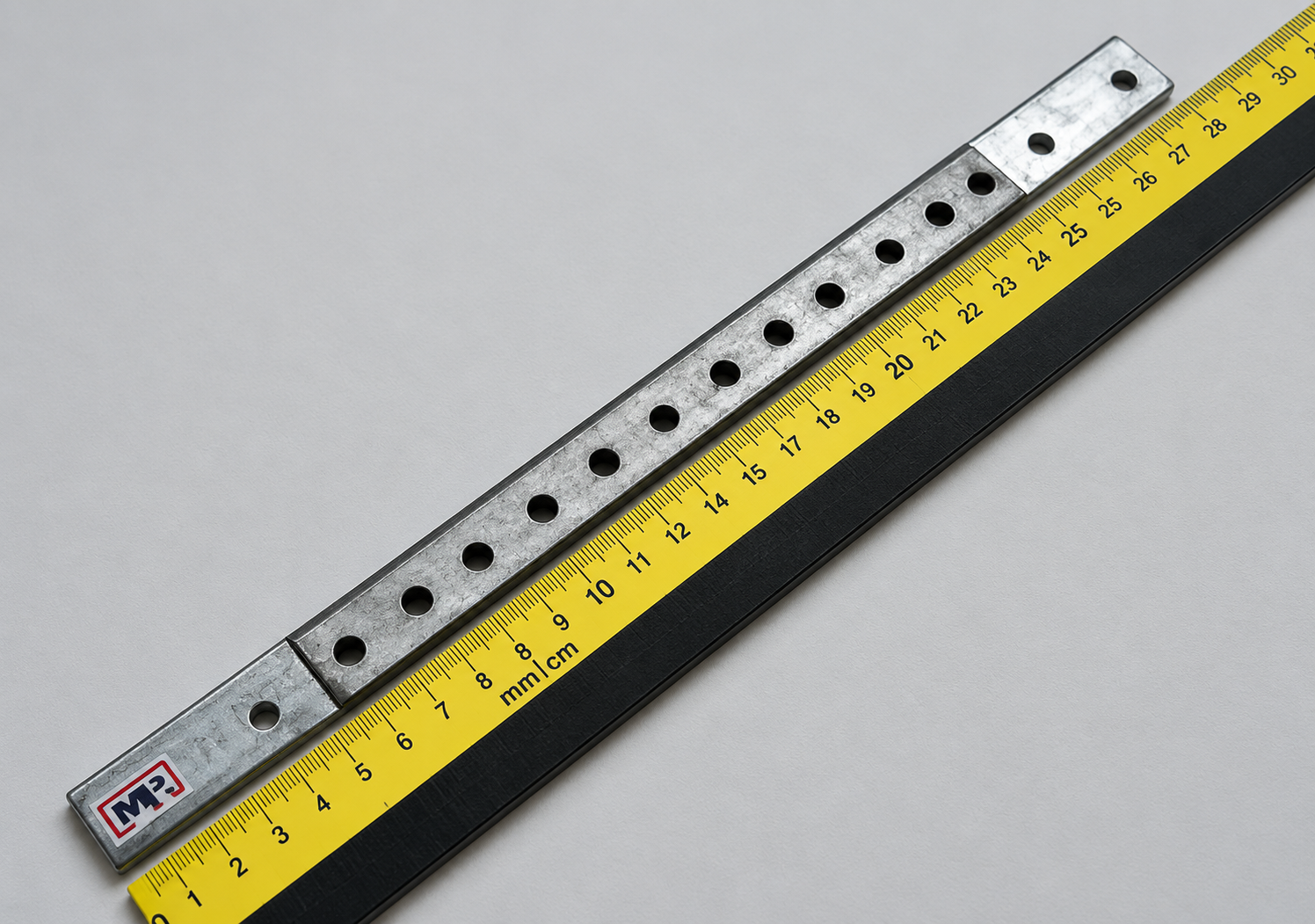 meterstab, maßband, stahl, löcher, gy-metal