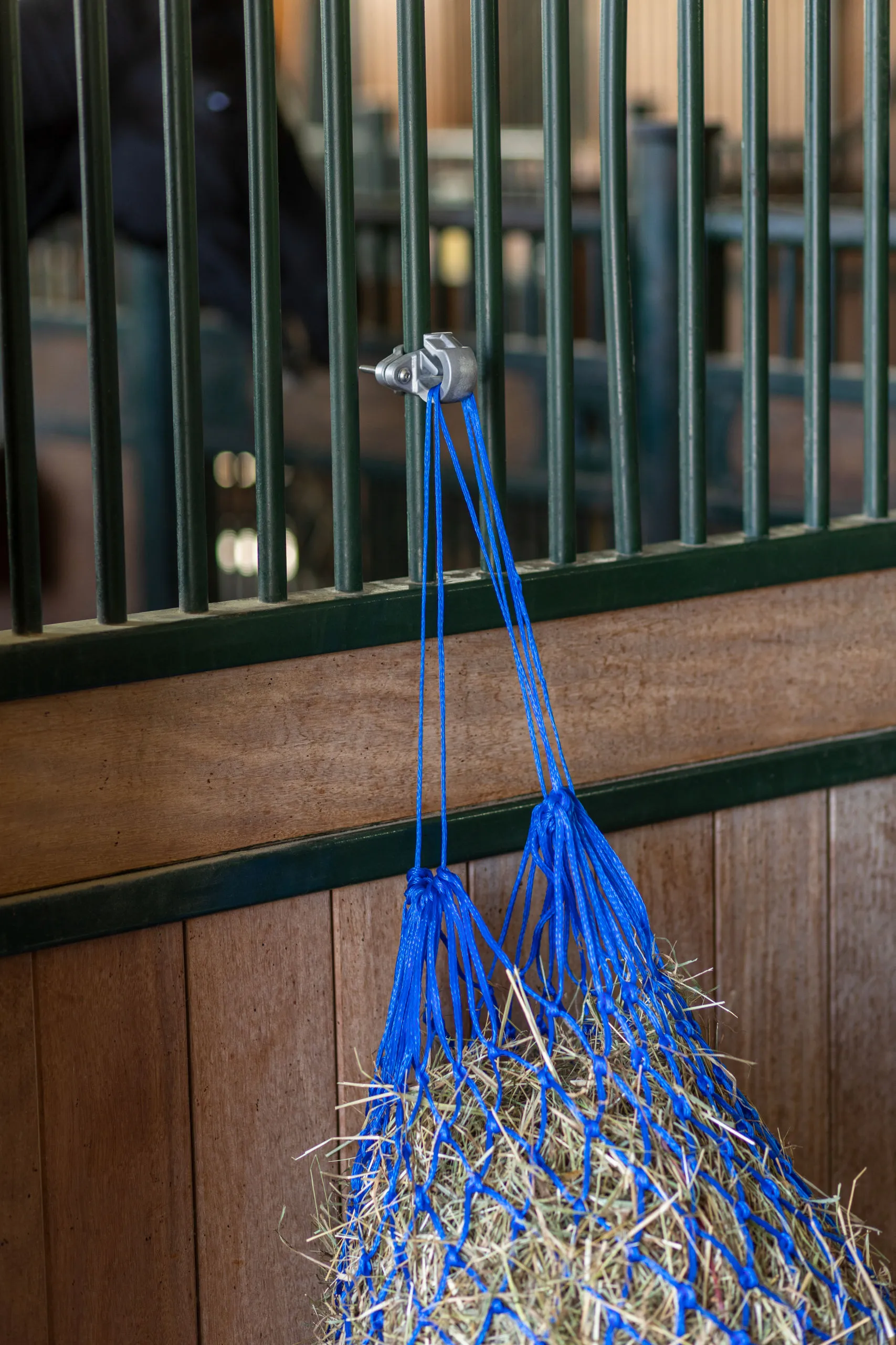 Haltehaken für Heunetze Aluminium – werkzeuglos montierbar, sicher & robust