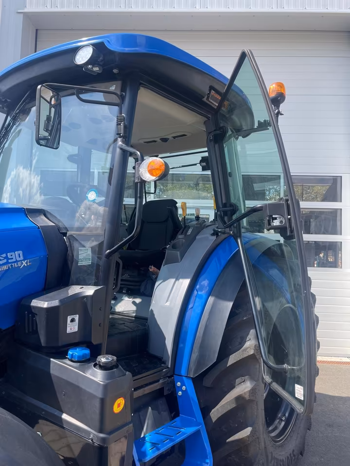 Tracteur Solis 90 Stage V avec cabine – 90 ch, transmission intégrale et boîte de vitesses 20+20