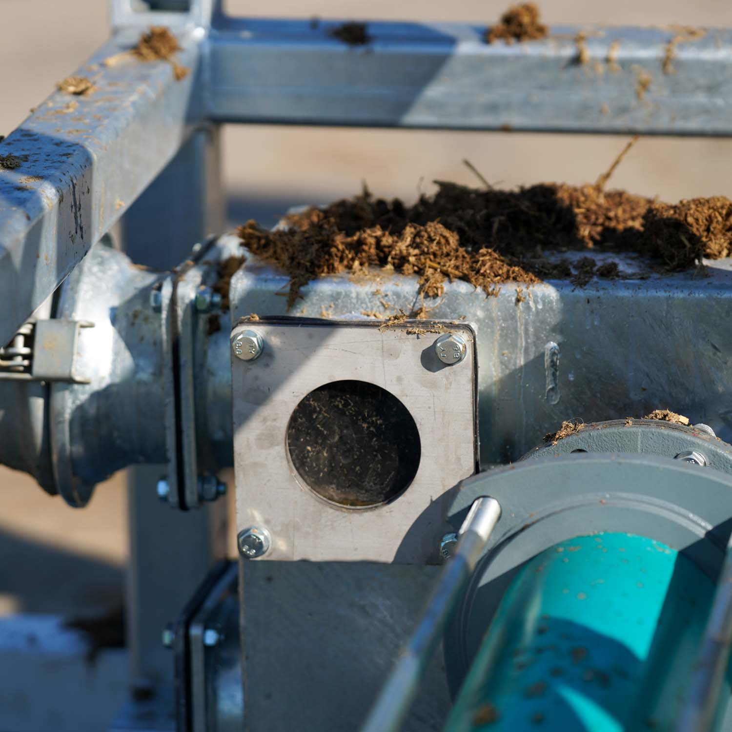 Fliegl teleskopierbarer Gülleseparator mit Exzenterschneckenpumpe – 40 m³/h