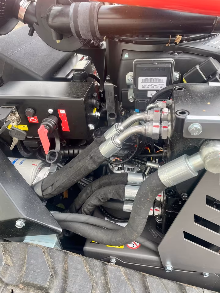 Herkules Raupenmäher mit Fernsteuerung – kompakter Böschungsmäher 24 PS für extreme Hanglagen