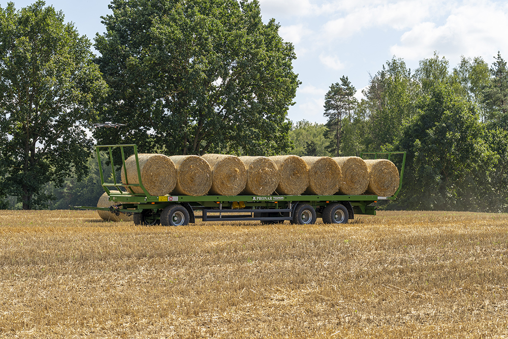 Heuballen, Strohballen, Auflieger, Bauernhof, Landwirtschaft