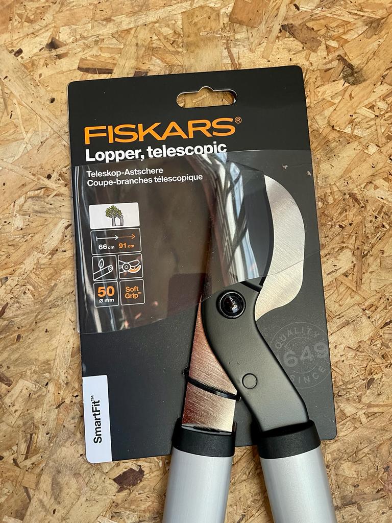 FISKARS Bypass Teleskopastschere SmartFit™ L86