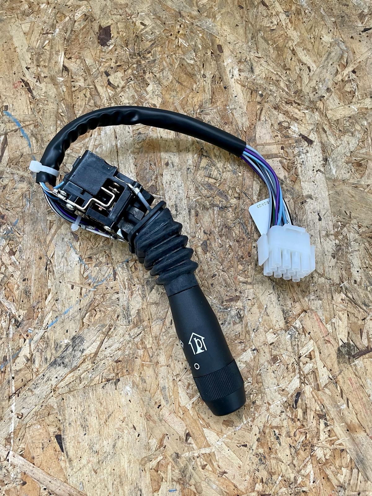 E037420 Weidemann Leckstockschalter - 1000256234