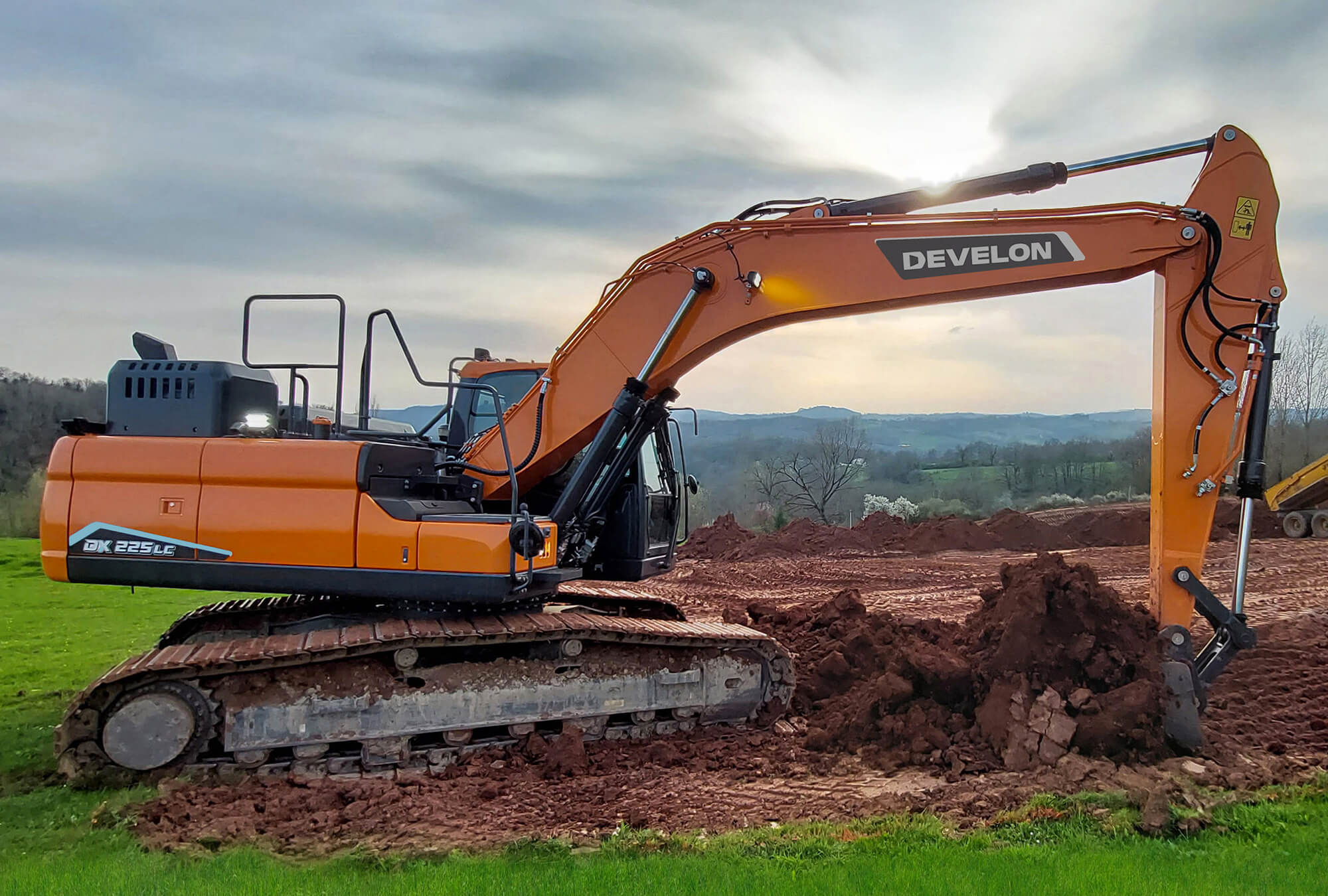 Raupenbagger Develon DX225LC-7X