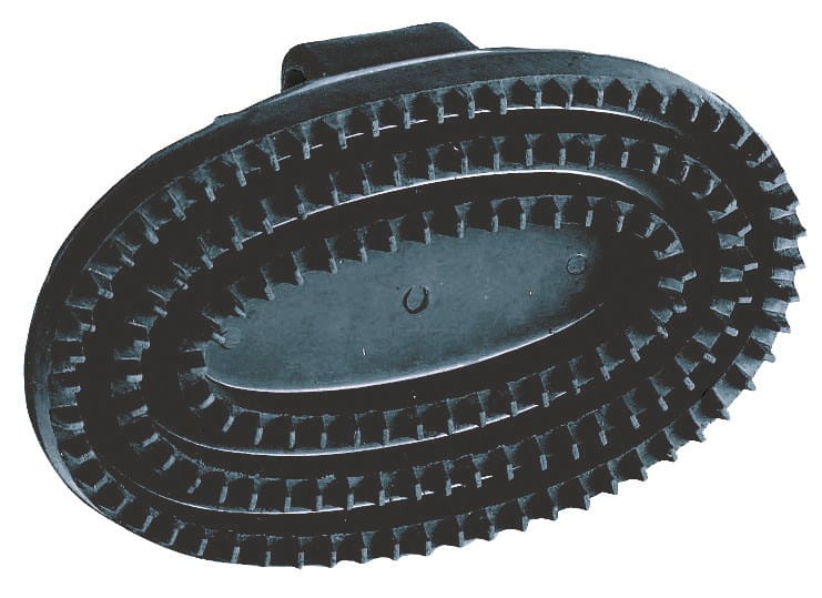 Oval rubber curry comb