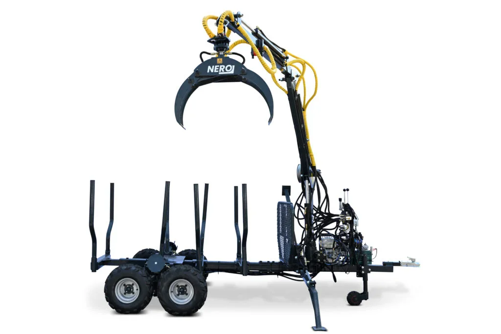 Nero HRW-3000 timber trailer – 3,000 kg capacity, Honda GX160 engine, hydraulic all-wheel drive & 230° crane