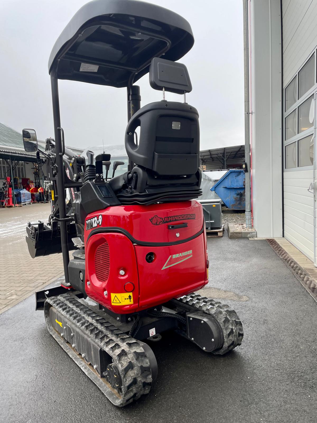 Minibagger Rhinoceros XN12-09 – Kubota Motor, 0-Heck, Verstellfahrwerk, 3 Löffel