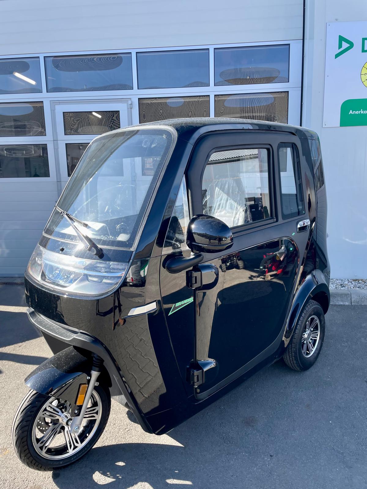LWM cabin scooter, two-seater – 25 km/h or 45 km/h electric vehicle L2e