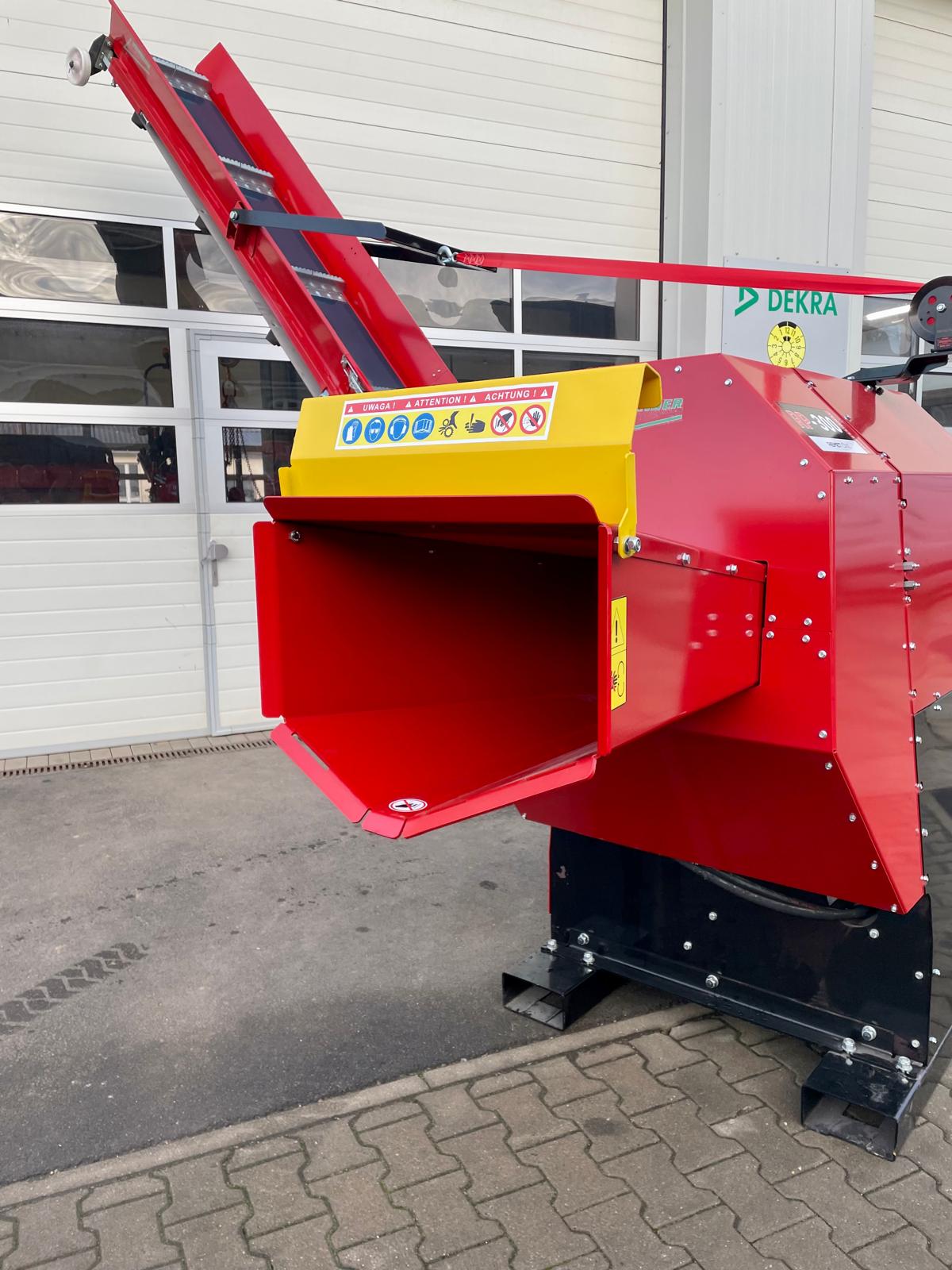 Remet CNC Holzhacker Woodpecker RP300 – Schneidespalter mit PTO-Antrieb & Förderband 3M